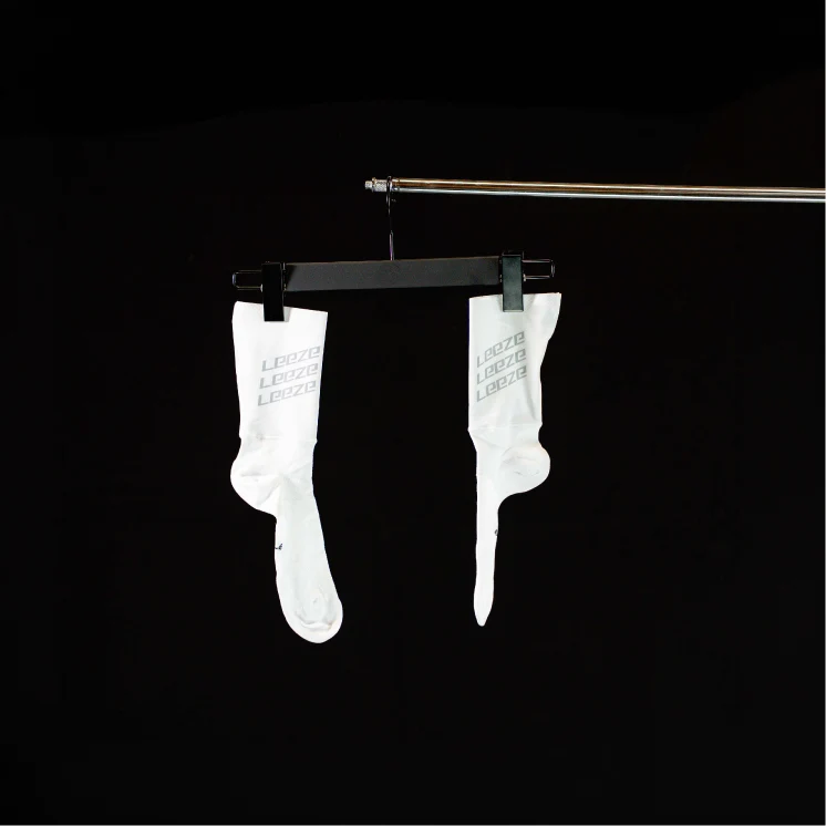 LEEZE Aerosocken (2026)