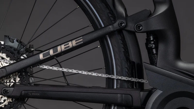 CUBE Kathmandu Hybrid ONE11 HPC SLT 800 carbon´n´silverdust