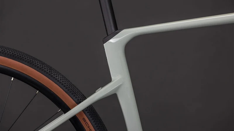 CUBE Nuroad Hybrid C:62 Race 400X reedbeige´n´black