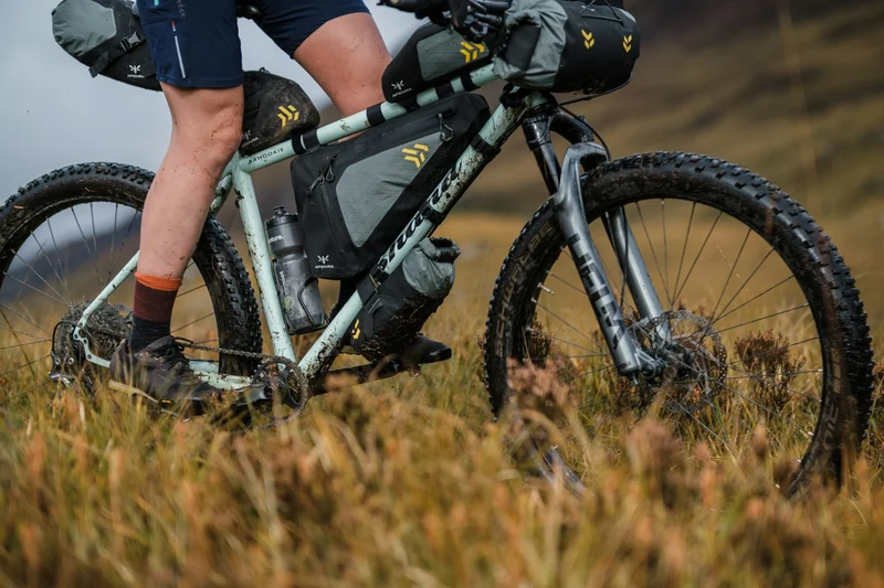 Lenkertasche Apidura Backcountry Handlebar Pack 11L