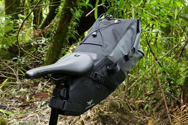 Satteltasche Apidura Backcountry Saddle Pack MTB 10L