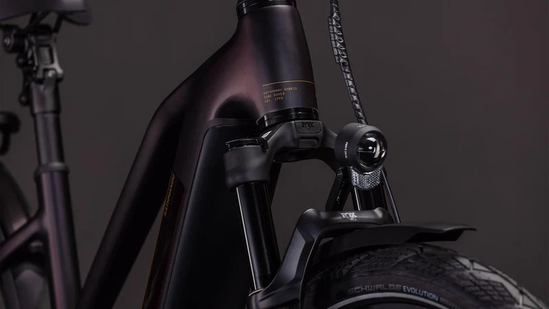 CUBE Kathmandu Hybrid Comfort SLX 800 solareclipse´n´gold