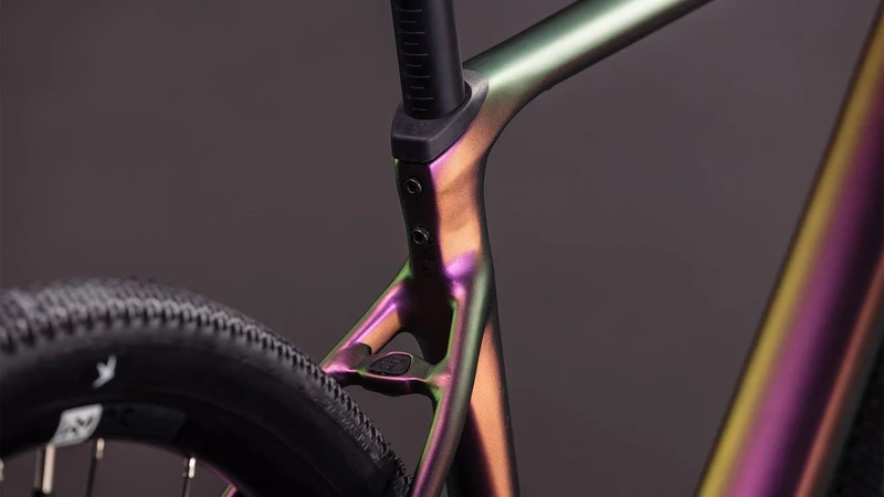CUBE Nuroad SLX molotov´n´black