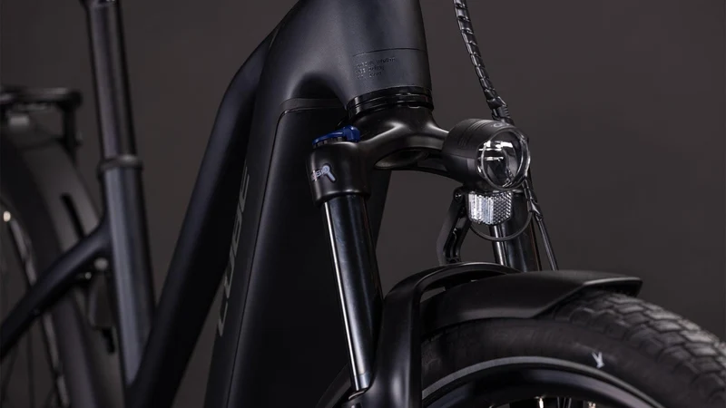 CUBE Touring Hybrid ONE 600 coal´n´chrome