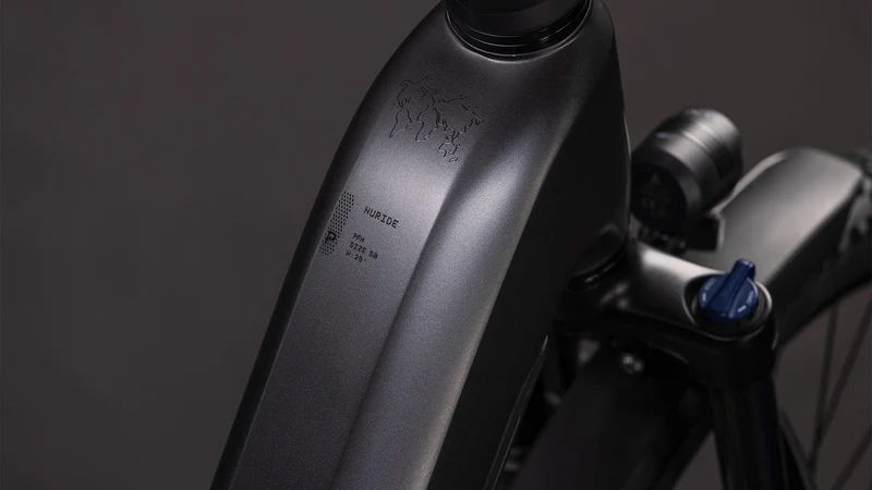 CUBE Nuride Hybrid Performance 600 slapgrey´n´black
