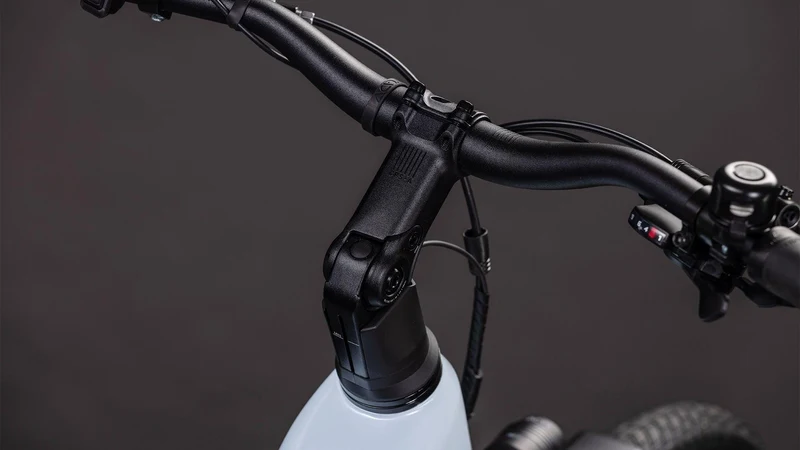CUBE Touring Hybrid ONE 600 glacier´n´reflex