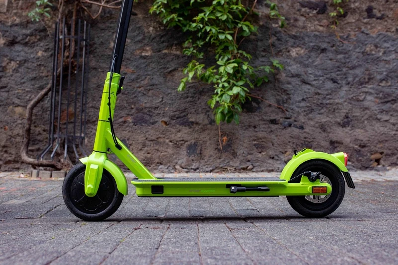 Streetbooster One - hochqualitativer Scooter mit Straßenzulassung