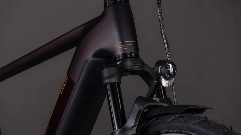 CUBE Kathmandu Hybrid Comfort SLX 800 solareclipse´n´gold