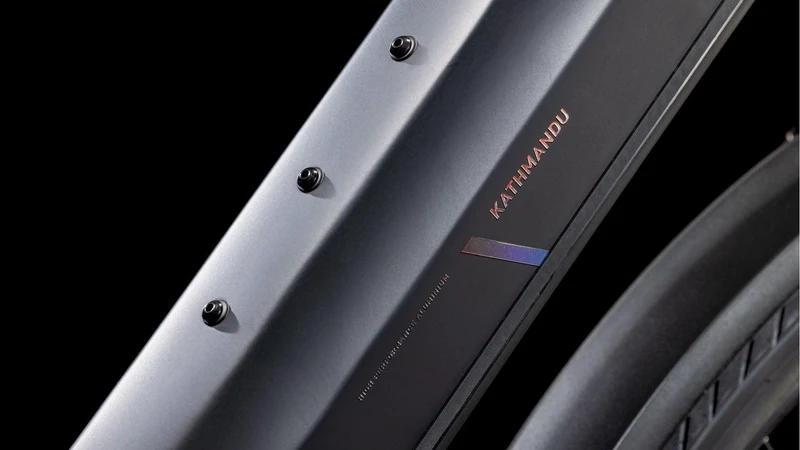 CUBE Kathmandu Hybrid EXC 800 black´n´prism