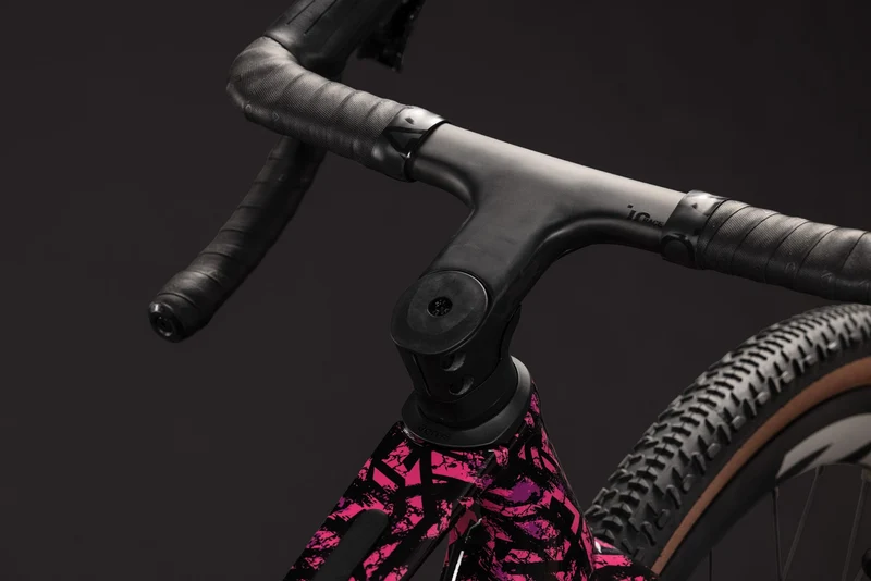 CUBE Nuroad C:62 SLX pinkaction´n´black