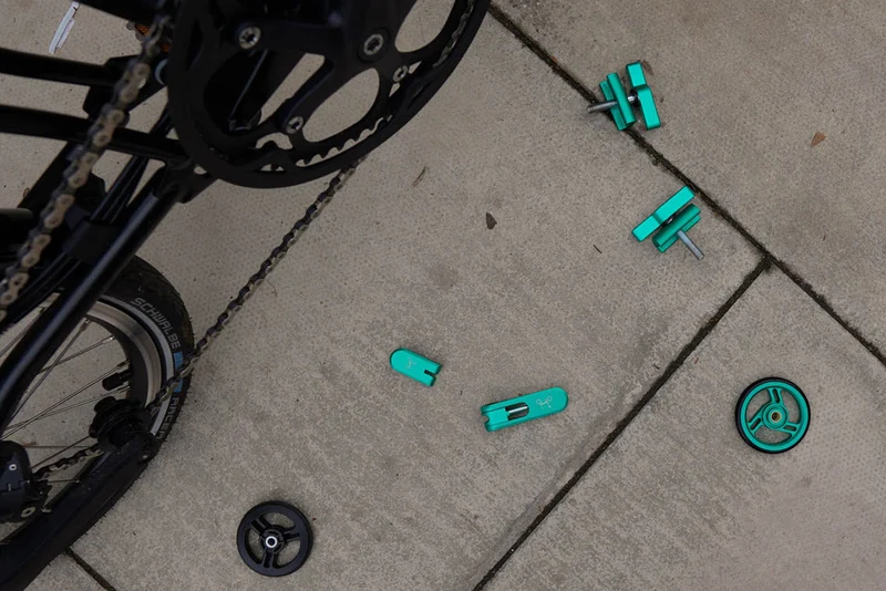 Brompton ColourLab Touchpoints Green T Line