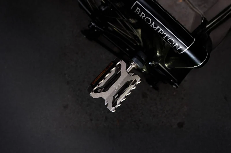 Brompton ColourLab Superlight Quick Release Pedals Silber