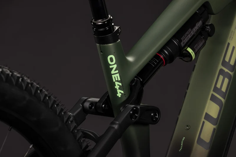 CUBE Stereo Hybrid ONE44 HPC TM 800 reedgreen´n´gills