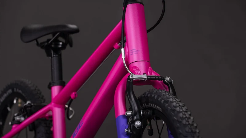 CUBE Numove 160 fucsia´n´plum