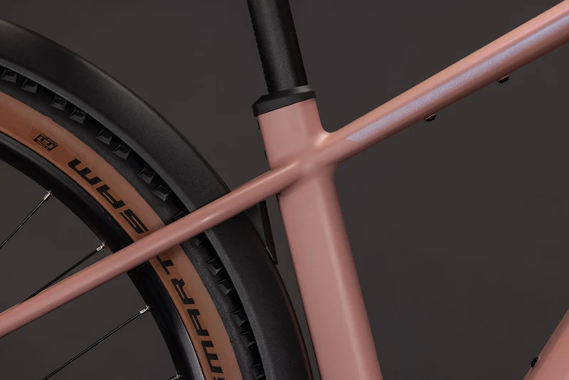 CUBE Reaction Hybrid Performance 720 FE ruby´n´black