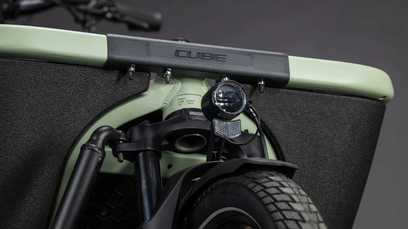CUBE Cargo Hybrid 800 pea´n´reflex
