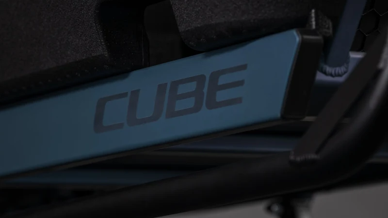 CUBE Cargo Hybrid Comfort Pro Family 800 smaragdgrey´n´reflex