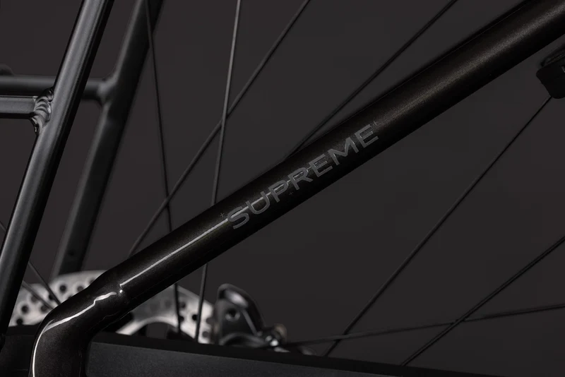 CUBE Supreme Hybrid Comfort ONE 600 gunmetal´n´reflex