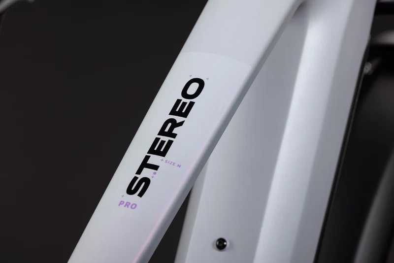 CUBE Stereo Hybrid ONE22 Pro 800 FE foggrey´n´sparklerose