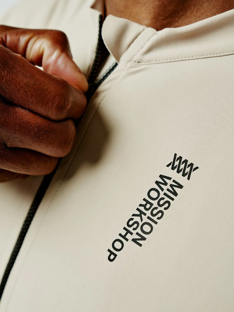 Mission Workshop Men’s Pro Road Jersey Sand