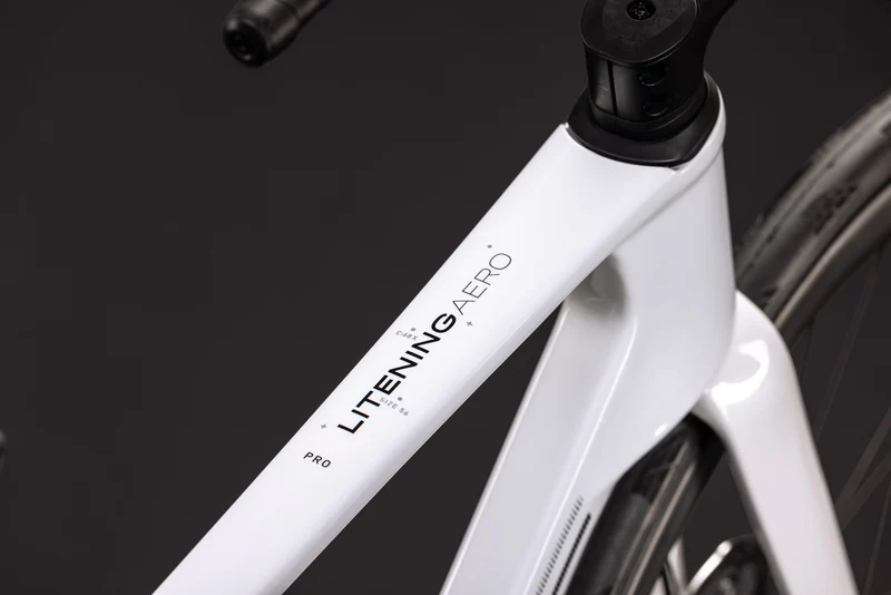 CUBE Litening AERO C:68X Pro chalky´n´black