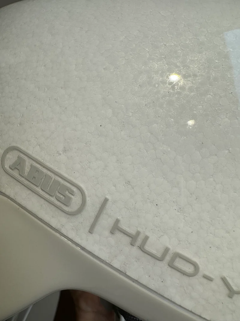Helm Abus HUD-Y puristic white