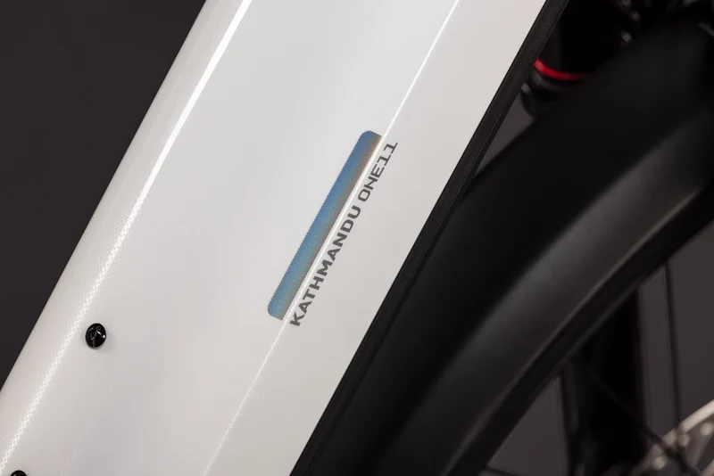 CUBE Kathmandu Hybrid ONE11 HPC SLX 800 metallicwhite´n´prizm