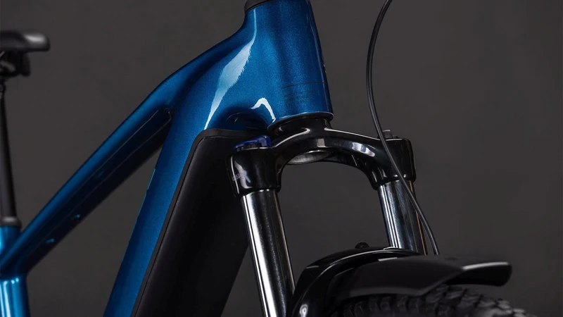 CUBE Reaction Hybrid Performance 600 FE electricblue´n´dazzle