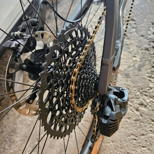 KMC e12 Ti-N Gold E-Bike Kette 12-fach 130 Glieder mit Hohlniet