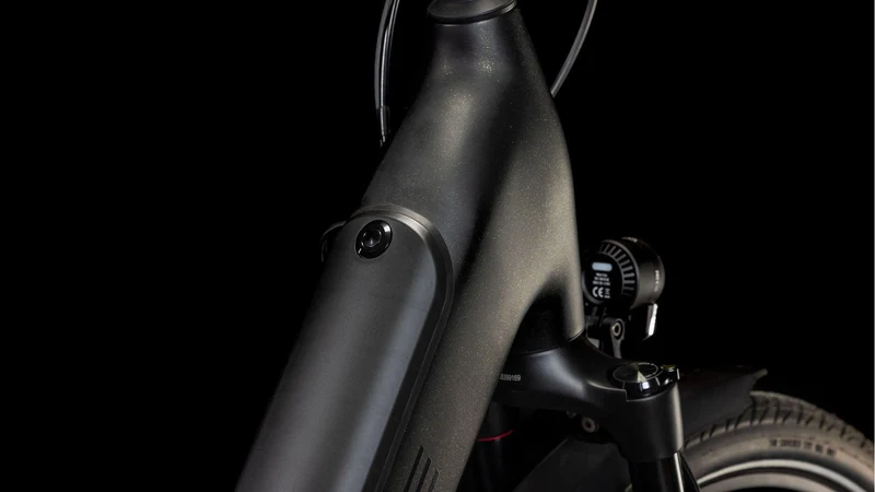 CUBE Supreme Hybrid Deluxe SLT 625 golddust´n´black