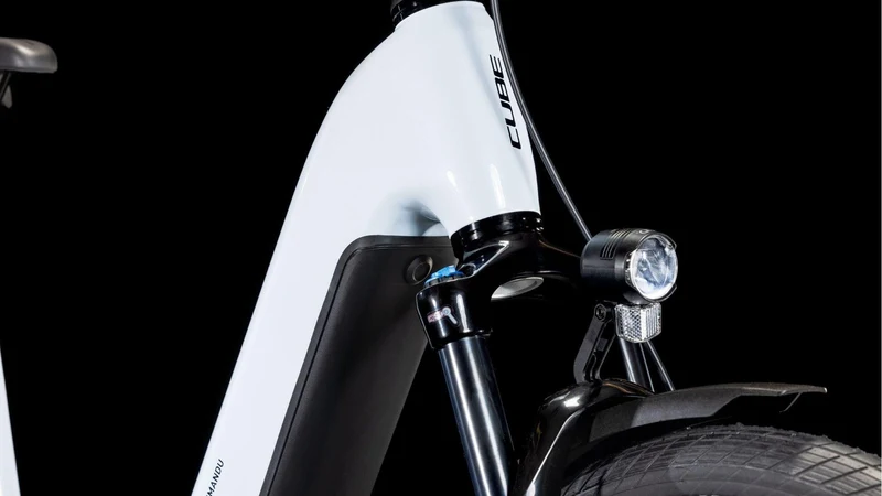 CUBE Kathmandu Hybrid ONE 800 polarwhite´n´black