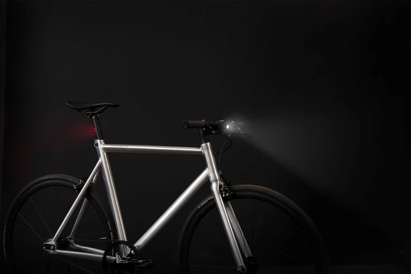 Lightskin Lenker mit integriertem Frontlicht USB