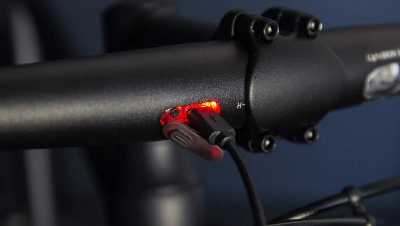 Lightskin Lenker mit integriertem Frontlicht USB