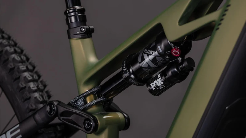 CUBE Stereo Hybrid ONE44 HPC TM 800 reedgreen´n´matrix