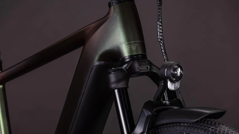CUBE Nuride Hybrid SLT 800 stellar´n´chrome