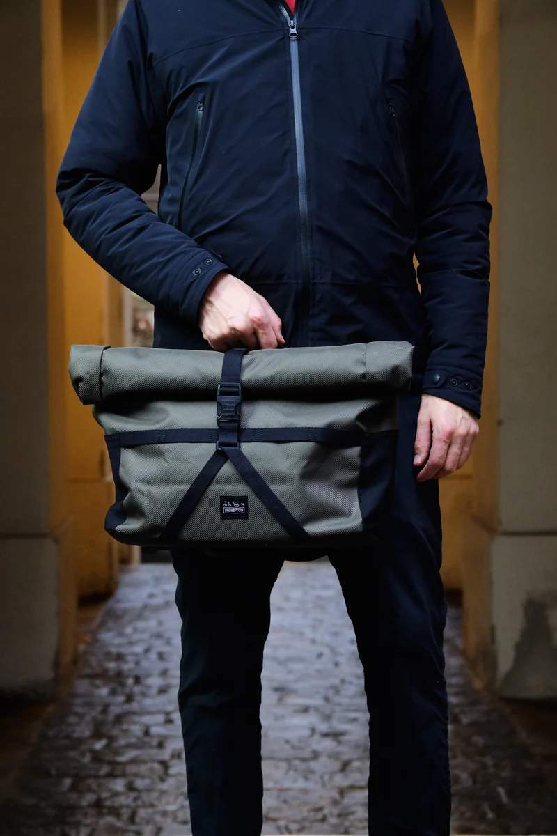 Brompton Borough Roll Top Bag M Olive