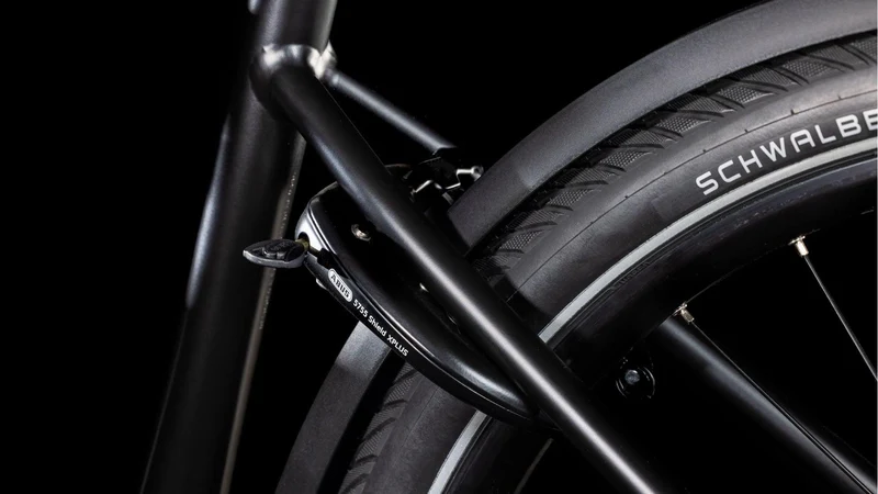 CUBE Supreme Hybrid Comfort SLX 625 black´n´metal