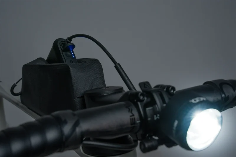 Acid Frontlicht PRO-E 150 PowerBank