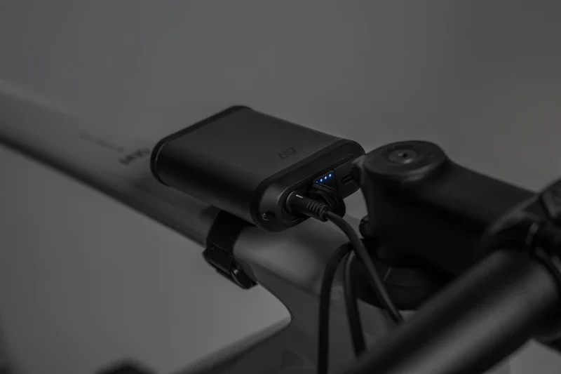 Acid Frontlicht PRO-E 200 HB PowerBank