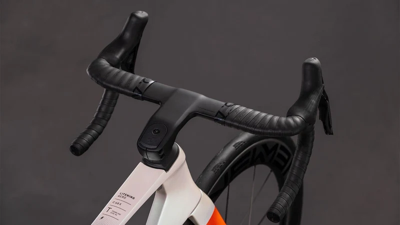 CUBE Litening AERO C:68X SLT teamline