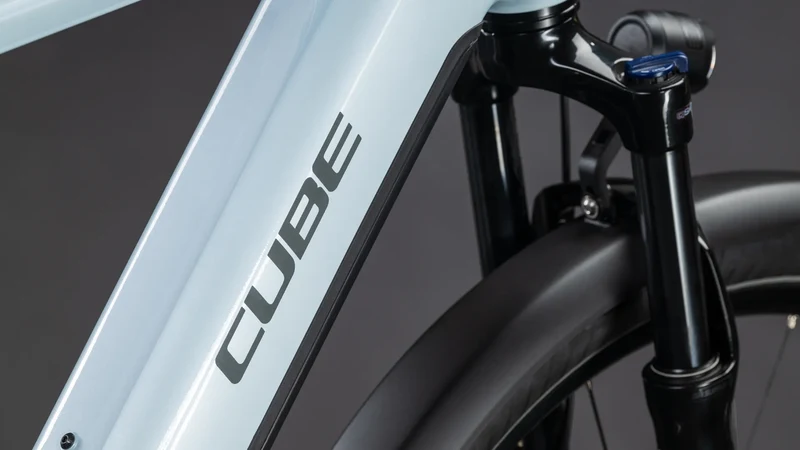 Cube Touring Hybrid ONE 600 glacier´n´reflex 2026