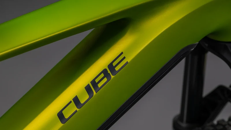 Cube Reaction Hybrid Race 800 lizard´n´black 2026