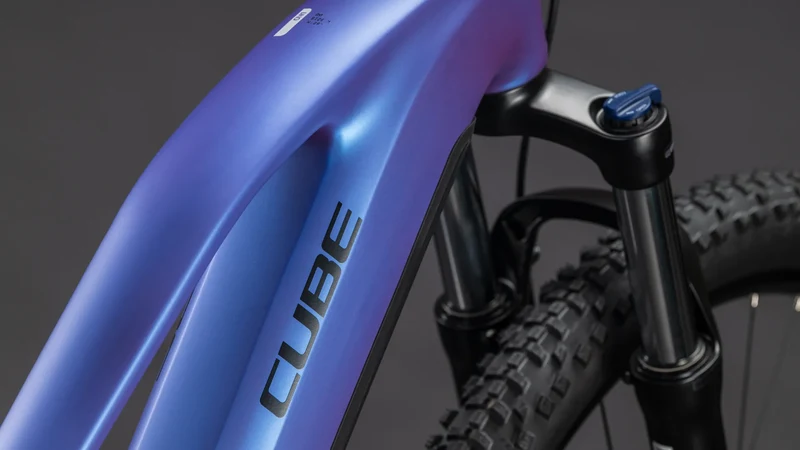 Cube Reaction Hybrid ONE 800 blueiris´n´reflect Trapeze 2026