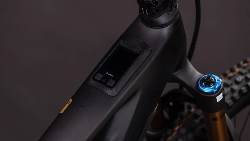 Cube Stereo Hybrid ONE44 HPC AT 800 carbon´n´gold 2026