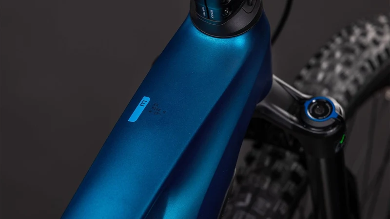 CUBE Stereo Hybrid ONE44 EX 800 electricblue´n´blue