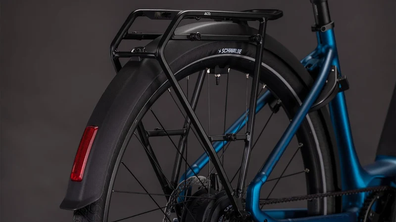 CUBE Supreme Hybrid Deluxe Pro 600 electricblue´n´chrome
