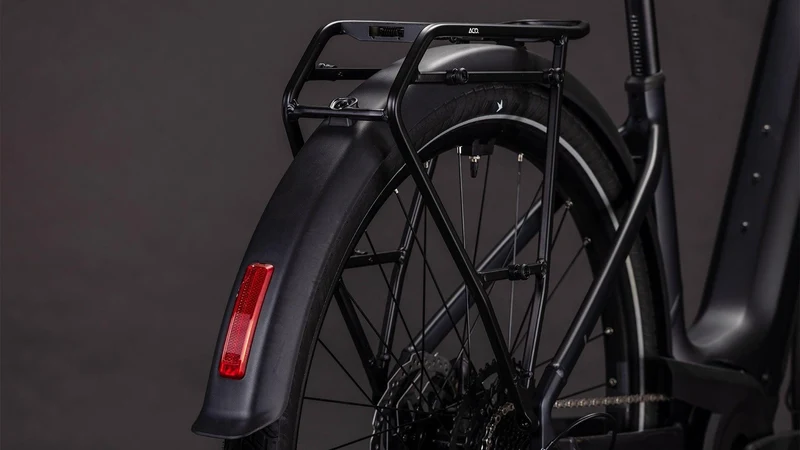 CUBE Touring Hybrid ONE 600 coal´n´chrome