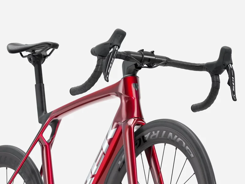 Trek Madone SL 6 Gen 8 Fury Red/Deep Smoke 2027