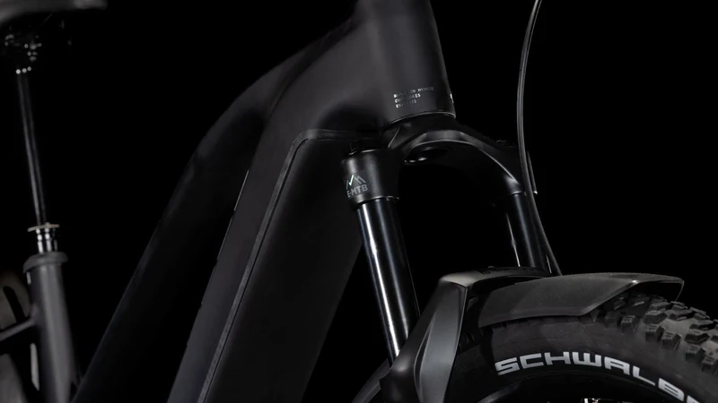 CUBE Reaction Hybrid Race 800 Allroad black´n´metal