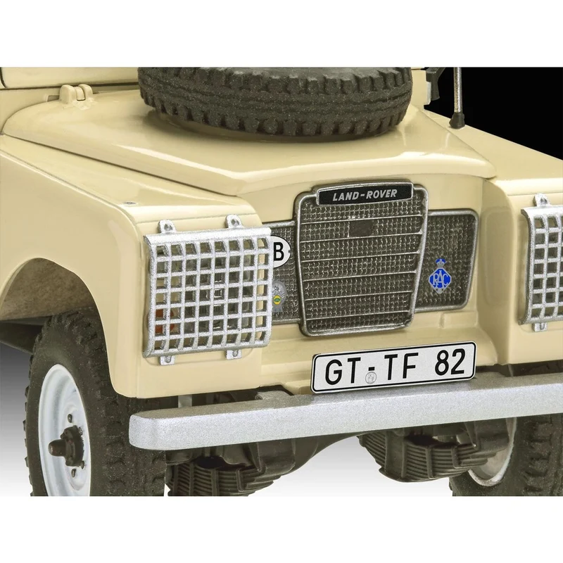Revell 67056 1:24 Model Set Land Rover Series III LWB (commercial)